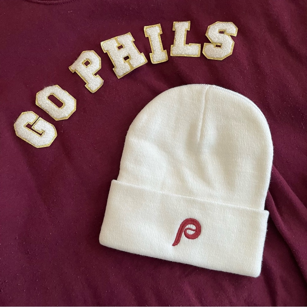 Philadelphia Phillies White Embroidered Beanie